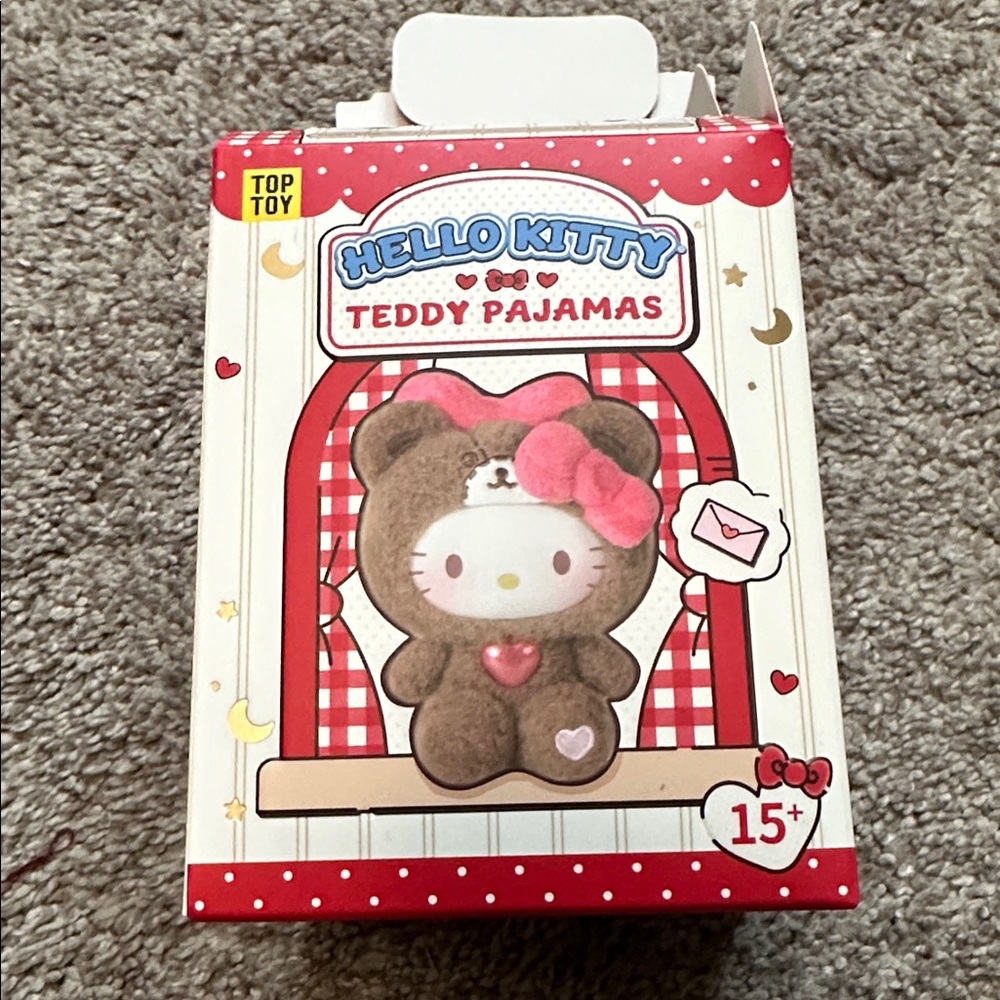 Hello Kitty Teddy Pajamas Plush Pendant Keychain - Sunshine Pajamas - Picture 4 of 4